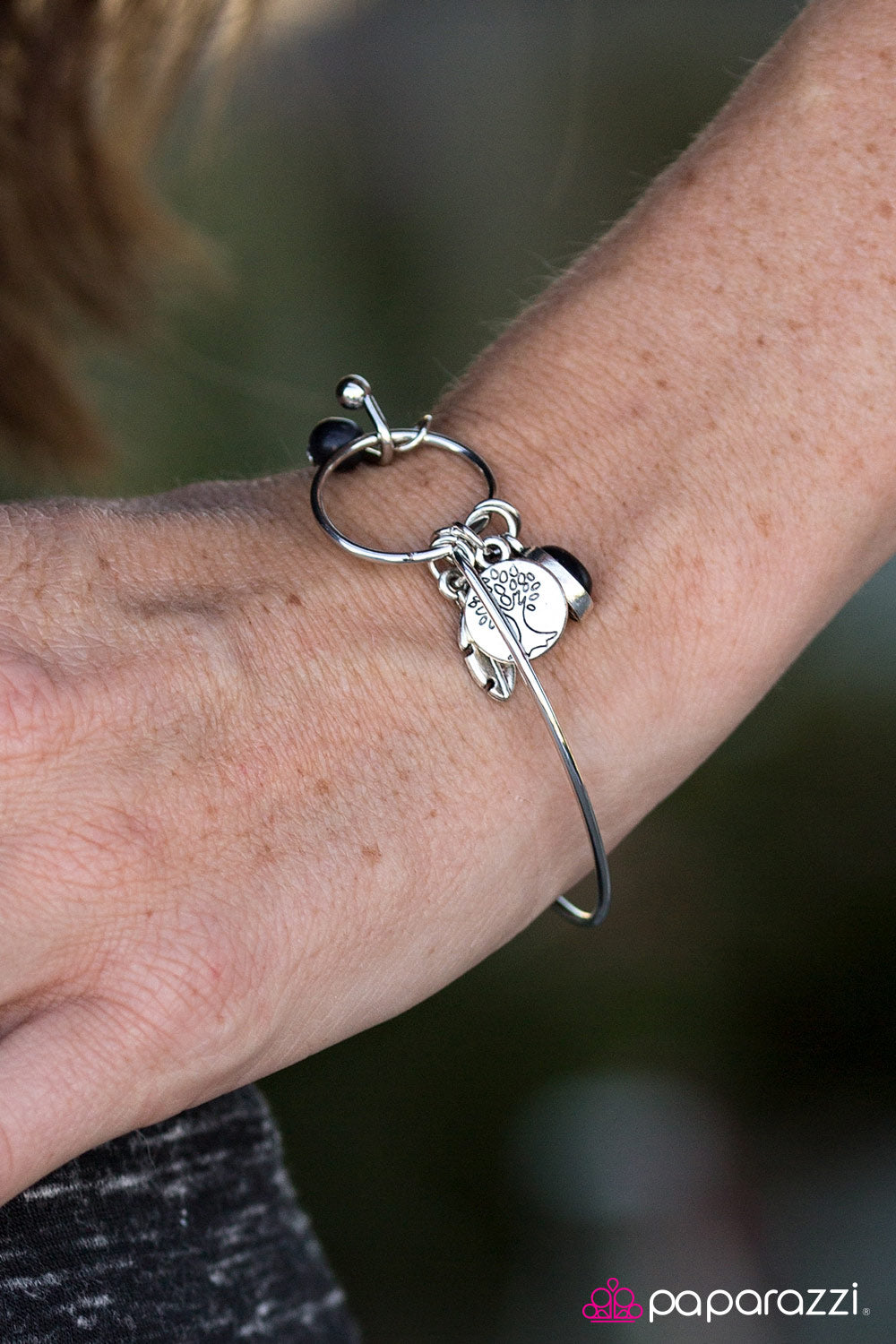 what-on-earth-black-p9se-bkxx-095xx