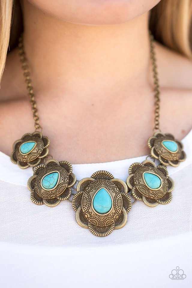 Paparazzi ♥ Too Many Chiefs - Brass ♥ Necklace