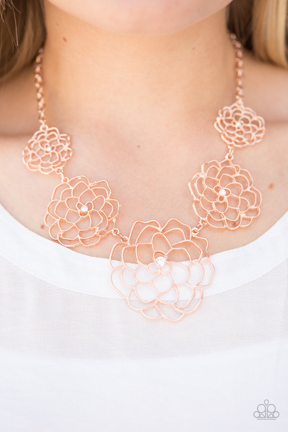 Paparazzi ♥ Crowned Carnation - Rose Gold ♥  Necklace
