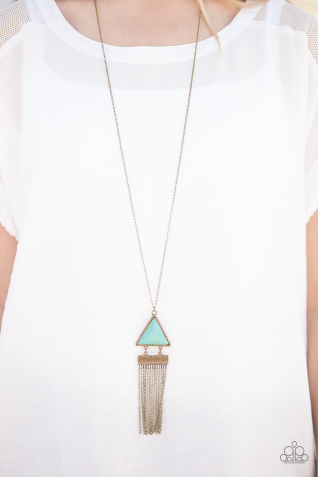 Paparazzi ♥ Point Of The Mountain - Brass ♥ Necklace