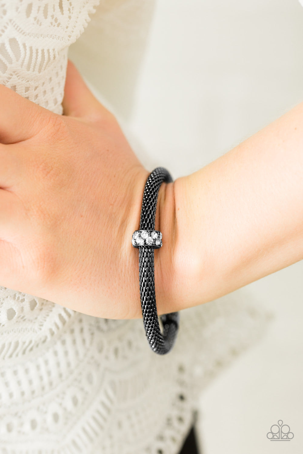 Paparazzi ♥ CACHE Or Card? - Black ♥  Bracelet
