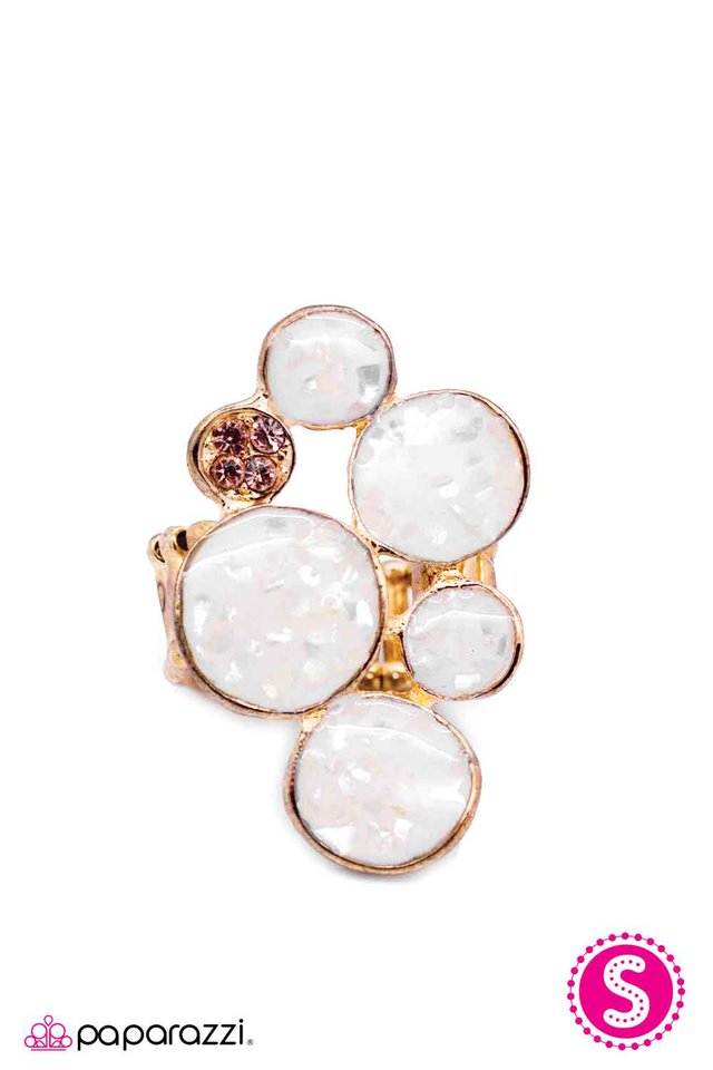 Paparazzi ♥ Rise to the Occasion - Gold ♥ Ring
