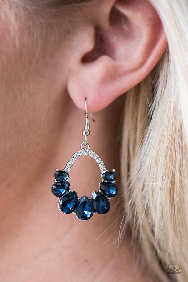 Paparazzi ♥ Kissable Shimmer - Blue ♥ Earrings