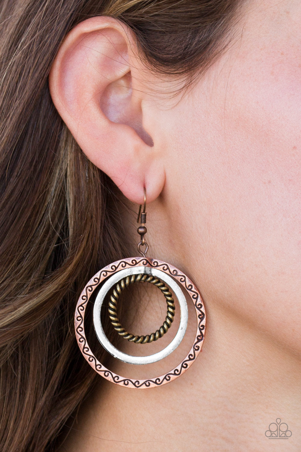Paparazzi ♥ Go Get Em, TIGRESS - Multi ♥  Earrings