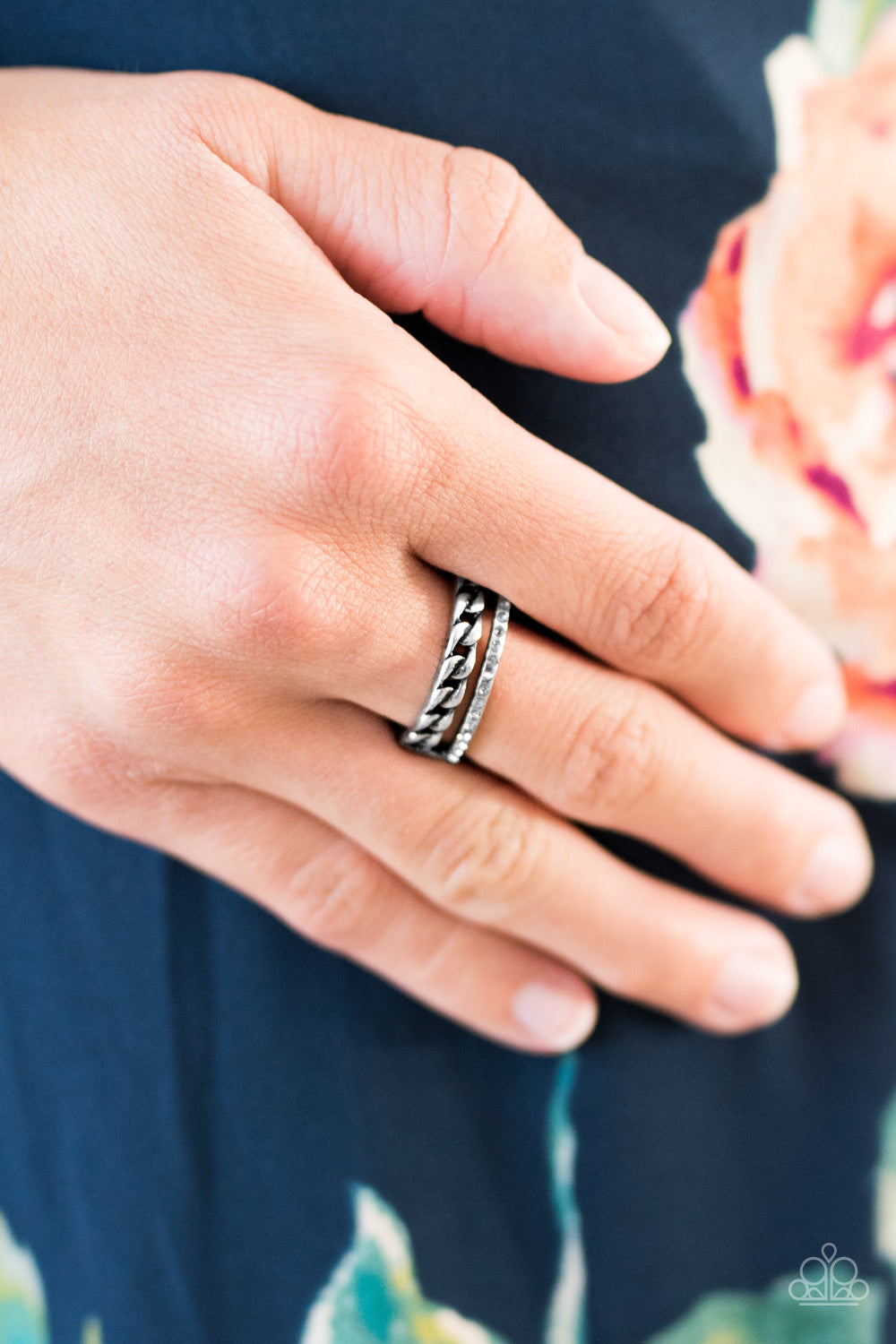 Paparazzi ♥ Epic Shimmer - White ♥  Ring