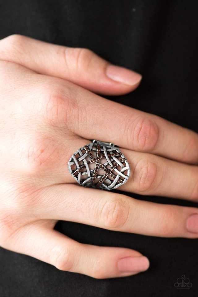 Paparazzi ♥ Controlled Chaos - Brown ♥ Ring