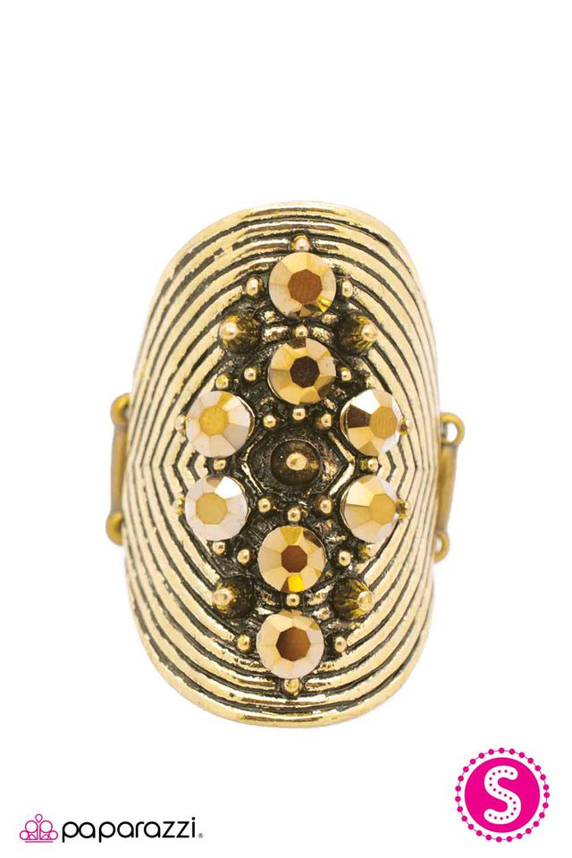 Paparazzi ♥ Think Twice - Brass ♥ Ring