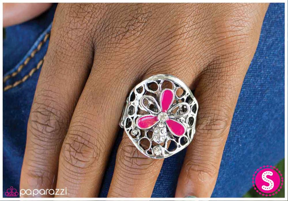 a-spoonful-of-sparkle-pink-p4wh-pksv-002xx