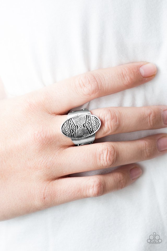 Paparazzi ♥ Tiki Tahiti - Silver ♥ Ring