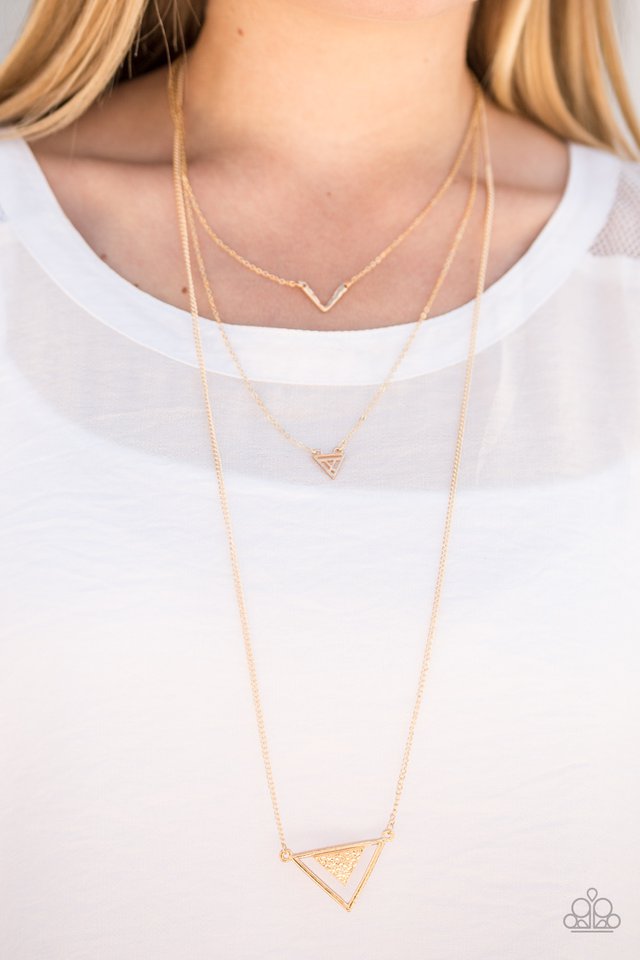 Paparazzi ♥ Point Of Perfection - Gold ♥ Necklace