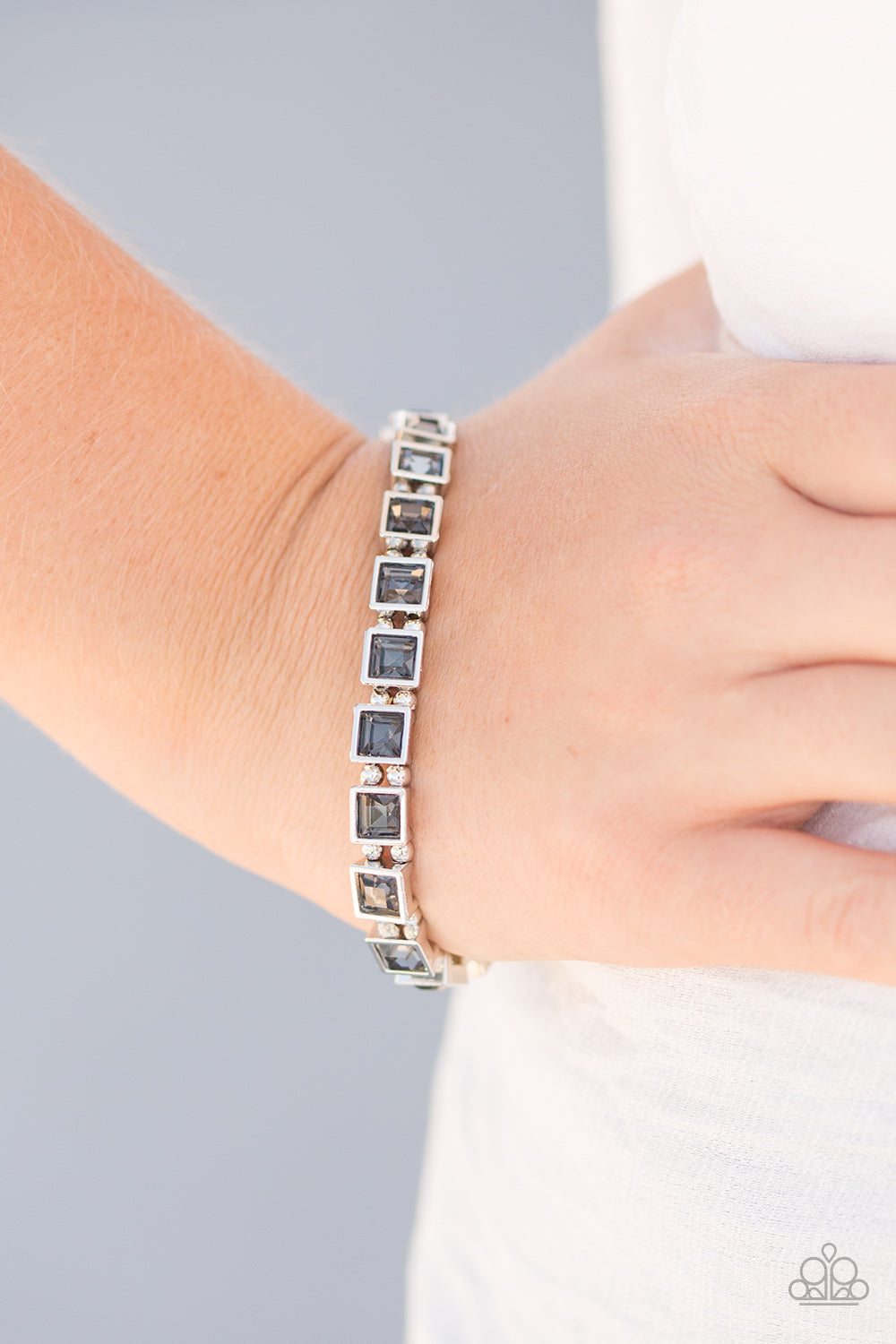 Paparazzi ♥ A GLAM Of Few Words - Silver ♥  Bracelet