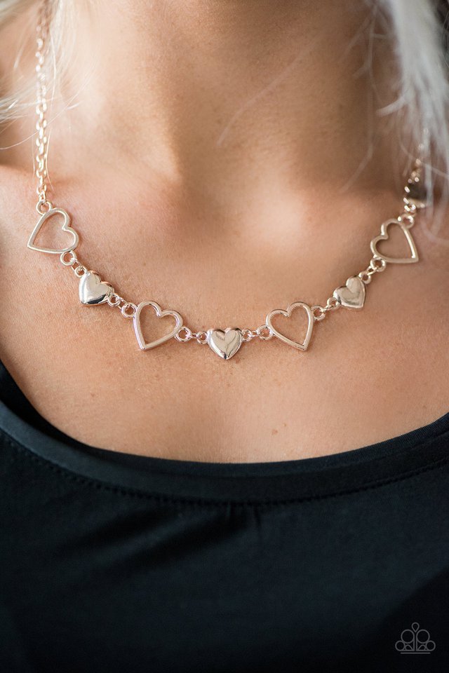 Paparazzi ♥ Hustle and Heart - Rose Gold ♥ Necklace