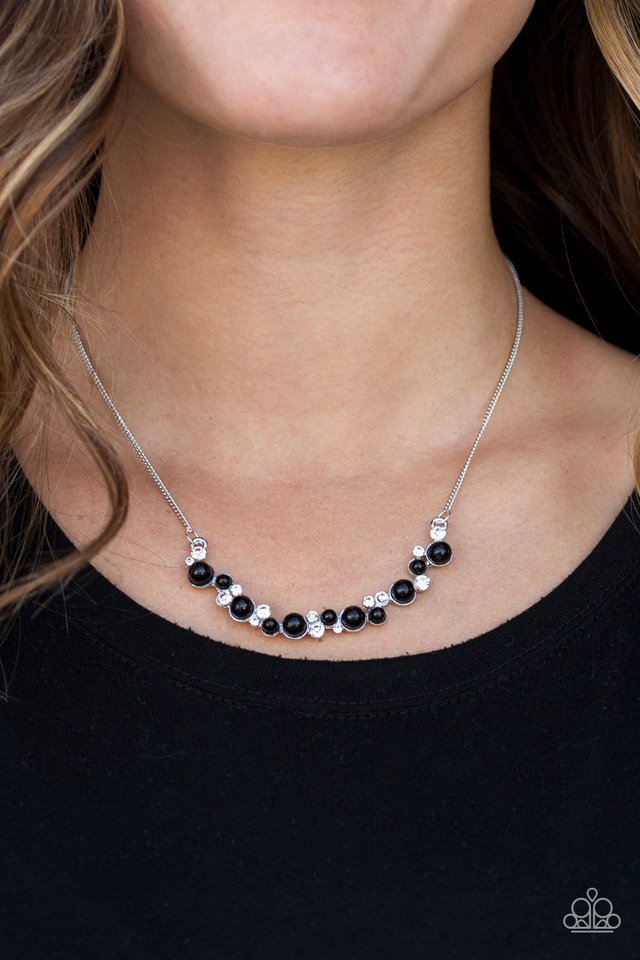 Paparazzi ♥ Commander In SPARKLE - Black ♥ Necklace