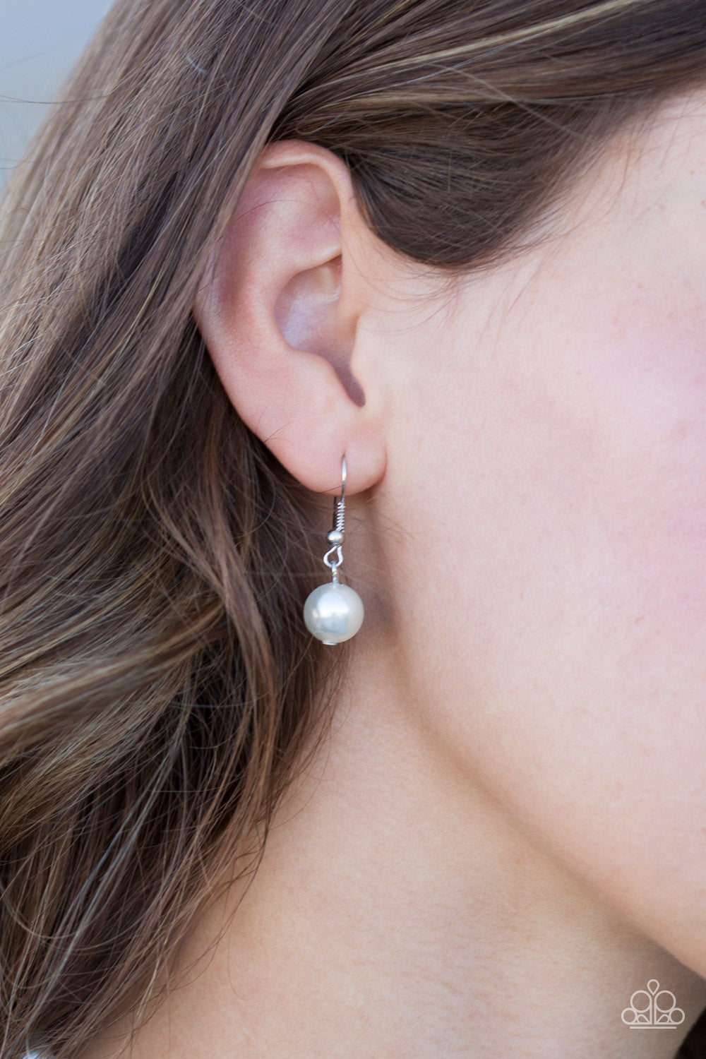 Paparazzi ♥ Romance Is In The Air - White ♥  Necklace