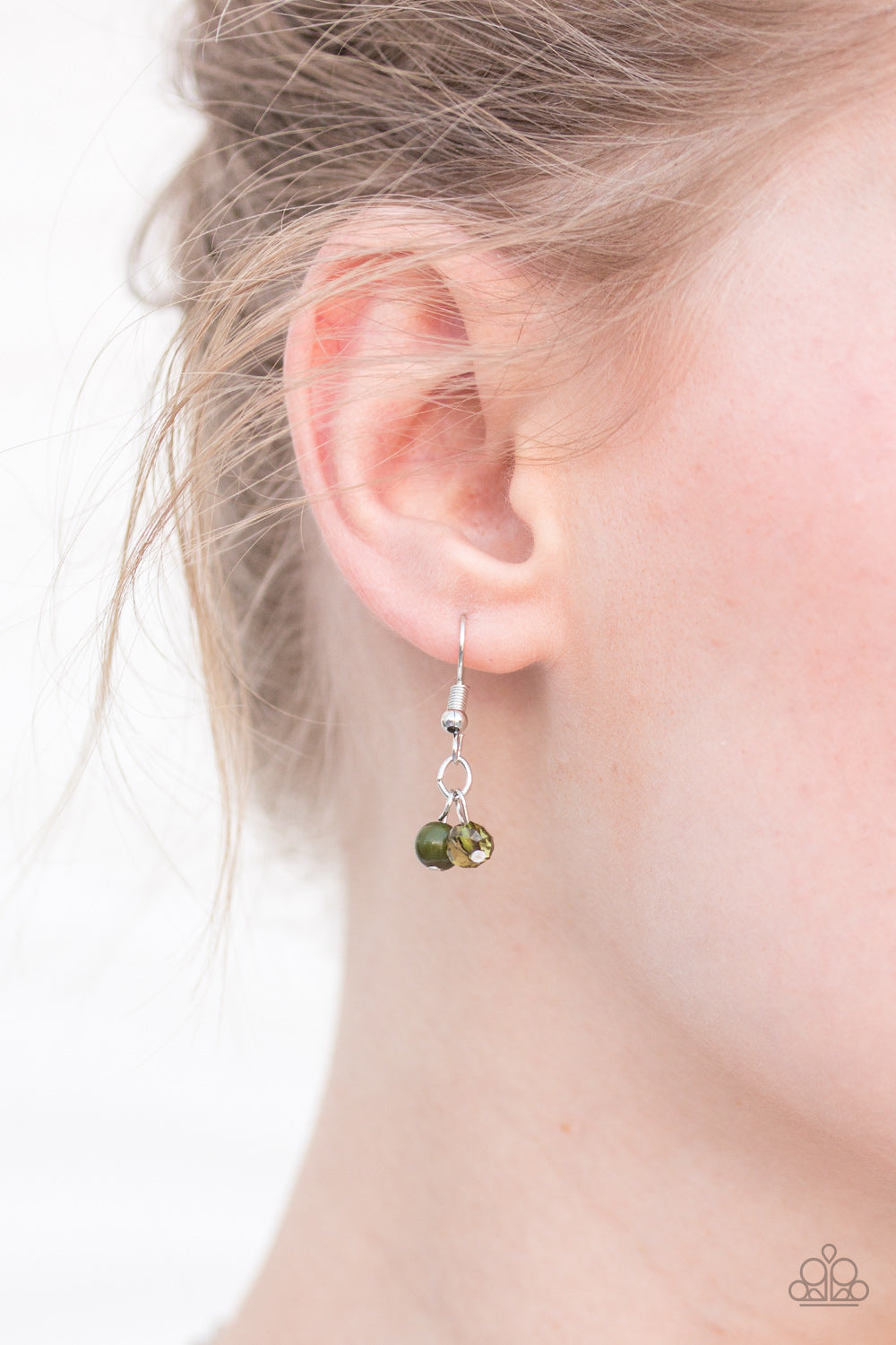 Paparazzi ♥ Sparkling Sophistication - Green ♥  Necklace