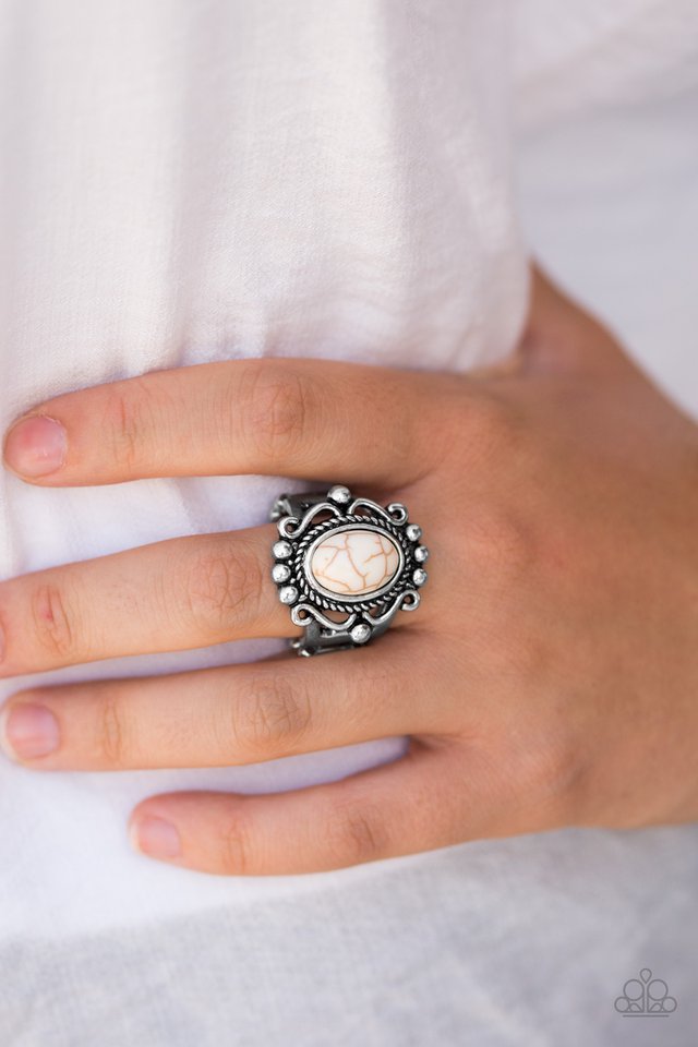 Paparazzi ♥ Dreamy Deserts - White ♥ Ring