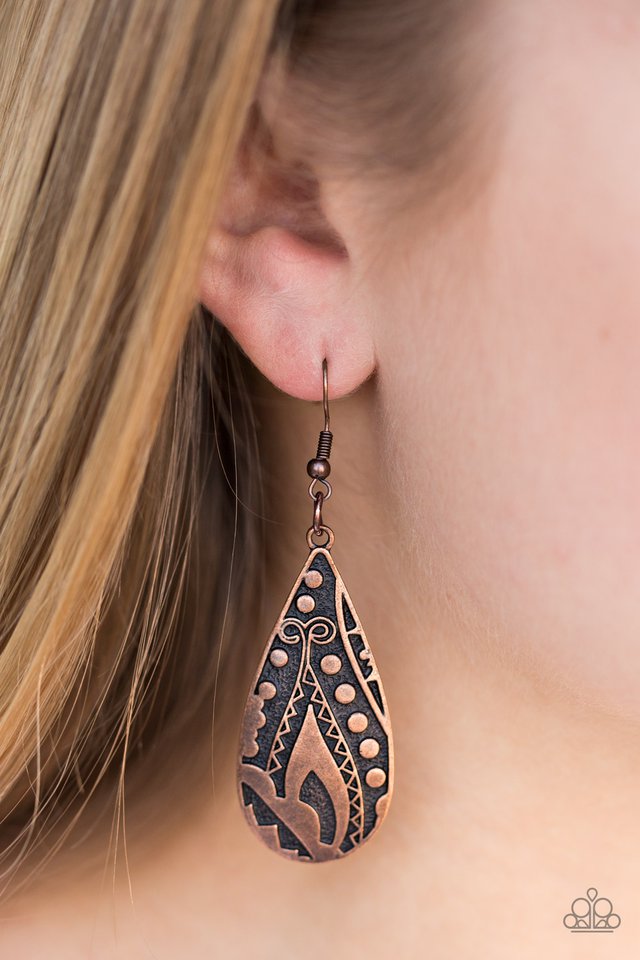 Paparazzi ♥ Token Texture - Copper ♥ Earrings
