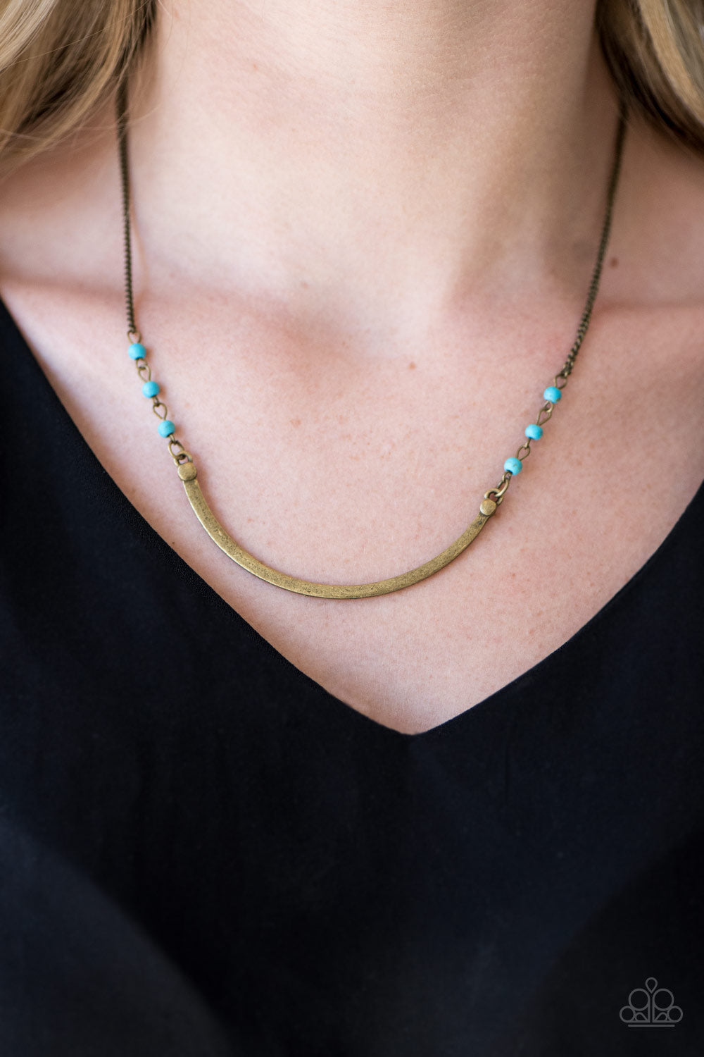 Paparazzi ♥ Canyon Horizon - Brass ♥  Necklace