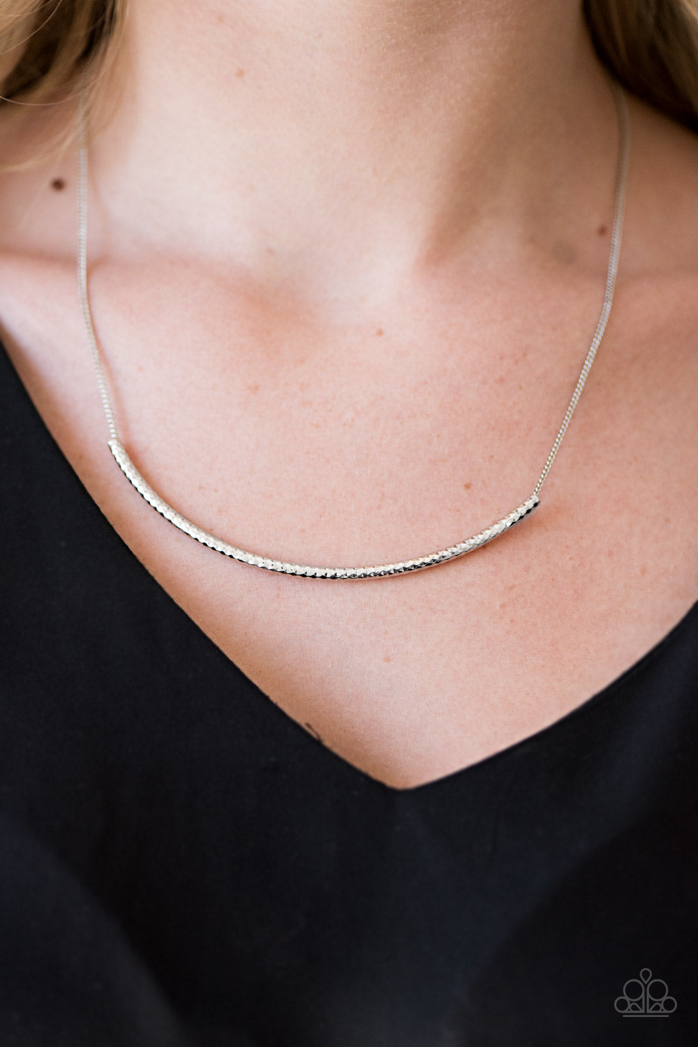 Paparazzi ♥ Slaying The Shimmer - Silver ♥  Necklace