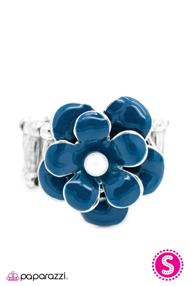 Paparazzi ♥ Fluidly Flowering - Blue ♥ Ring