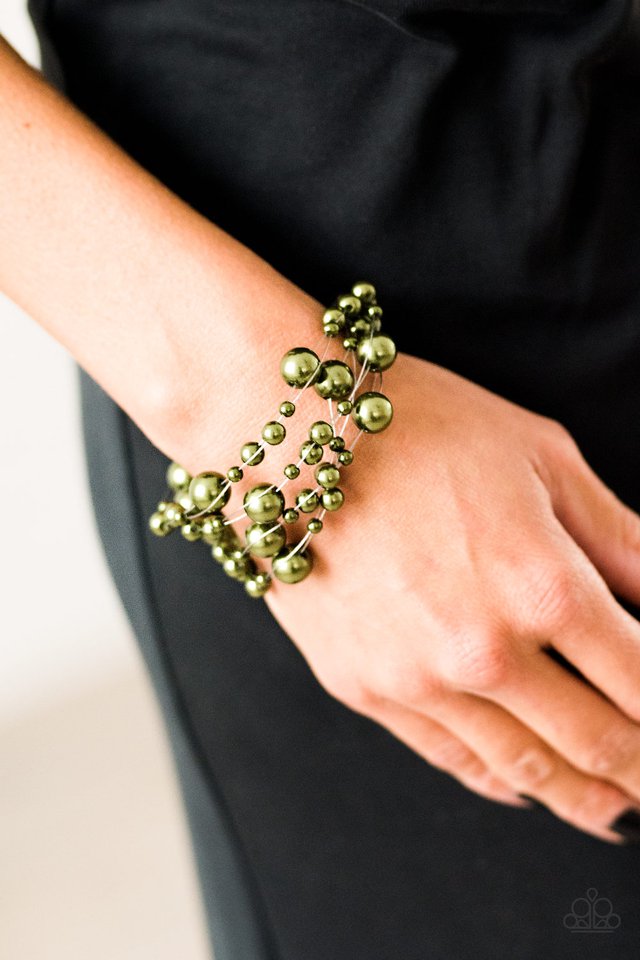 Paparazzi ♥ Fabulous Fashion - Green ♥ Bracelet