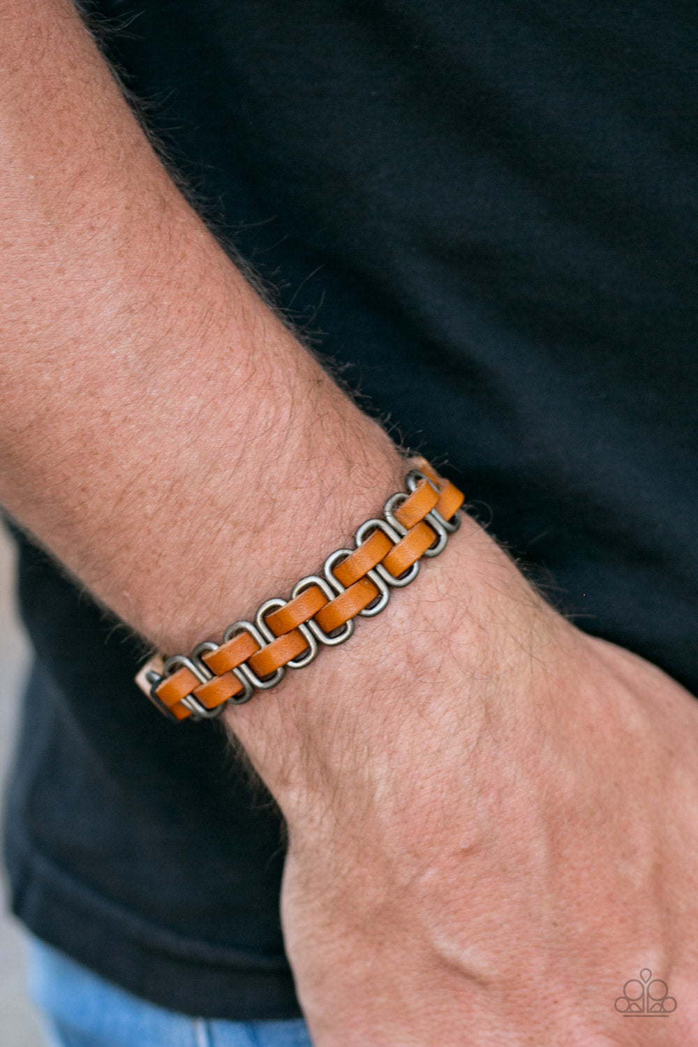Paparazzi ♥ Bounty Hunter - Brown ♥  Bracelet