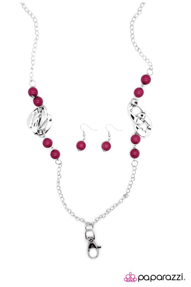 Paparazzi ♥ The Missing Link - Pink ♥ Necklace
