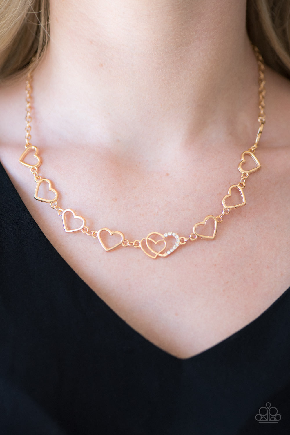 Paparazzi ♥ Dear Heart - Gold ♥  Necklace