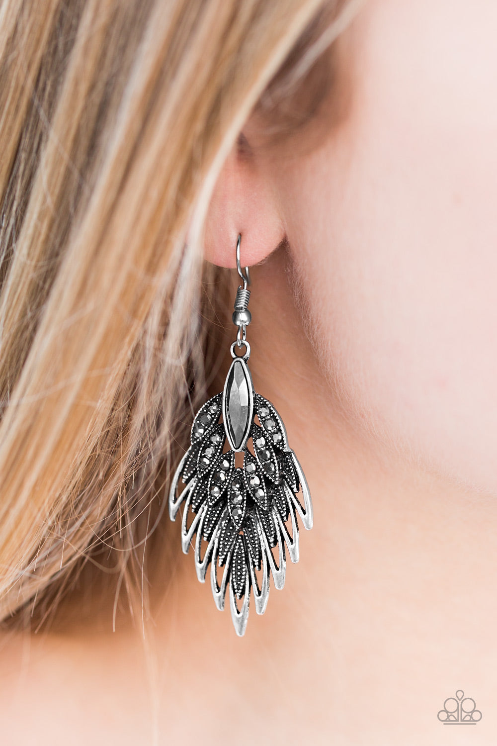 Paparazzi ♥ Wing It - Silver ♥  Earrings