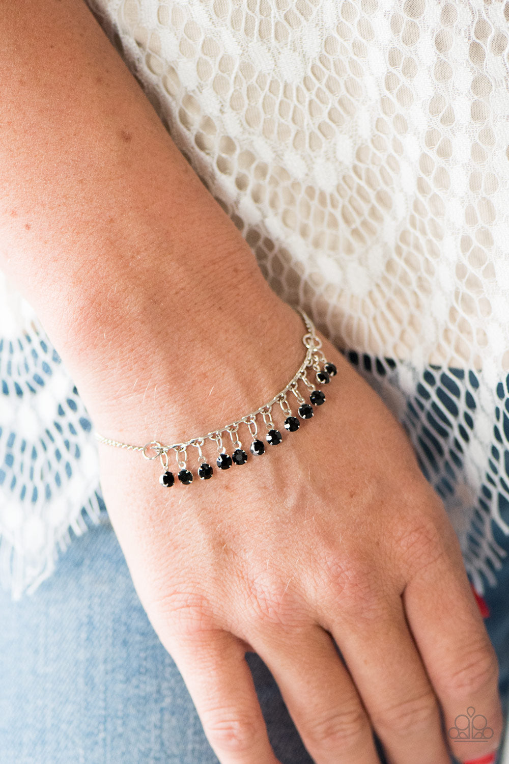 Paparazzi ♥ Starlight Sonata - Black ♥  Bracelet