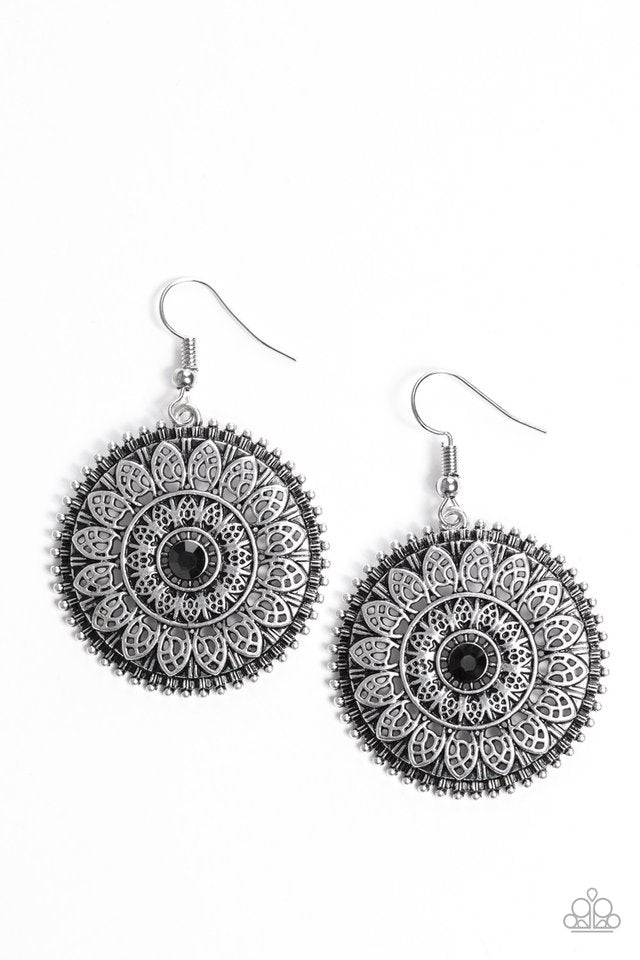 garden-flower-black-p5tr-bkxx-060xx