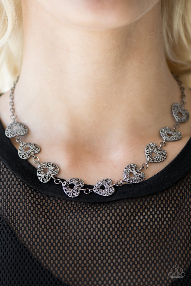 Paparazzi ♥ Hearts Harmony - Black ♥ Necklace