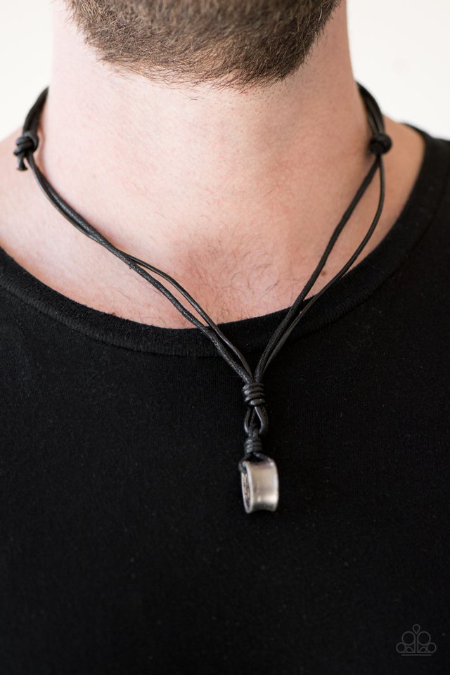 Paparazzi ♥ Front Man ♥ Necklace