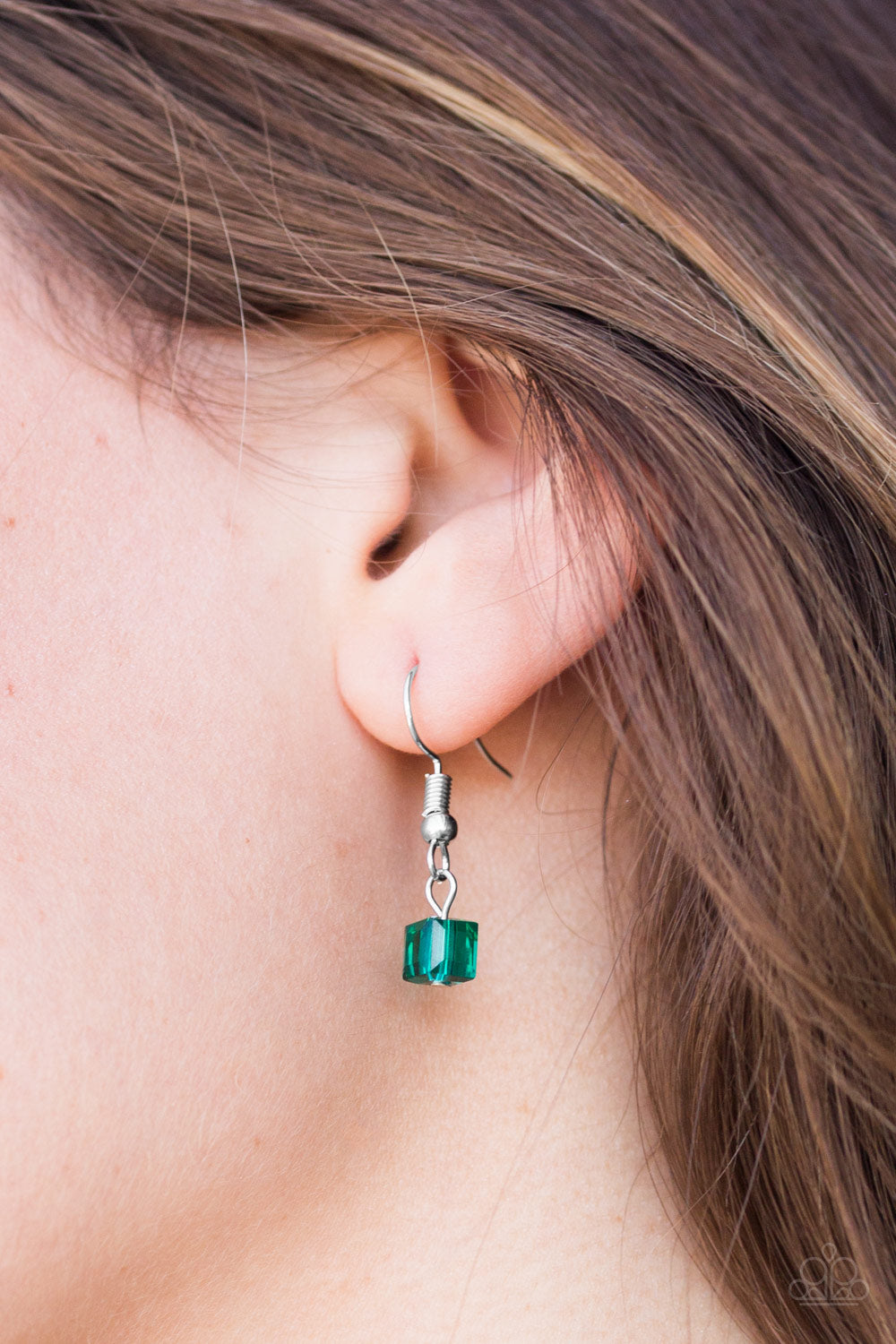 Paparazzi ♥ GEO Down In History  - Green ♥  Necklace