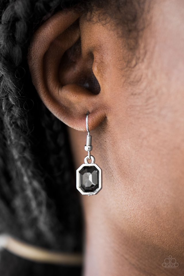 Paparazzi ♥ The Right To Remain Sparkly - Silver ♥ Necklace