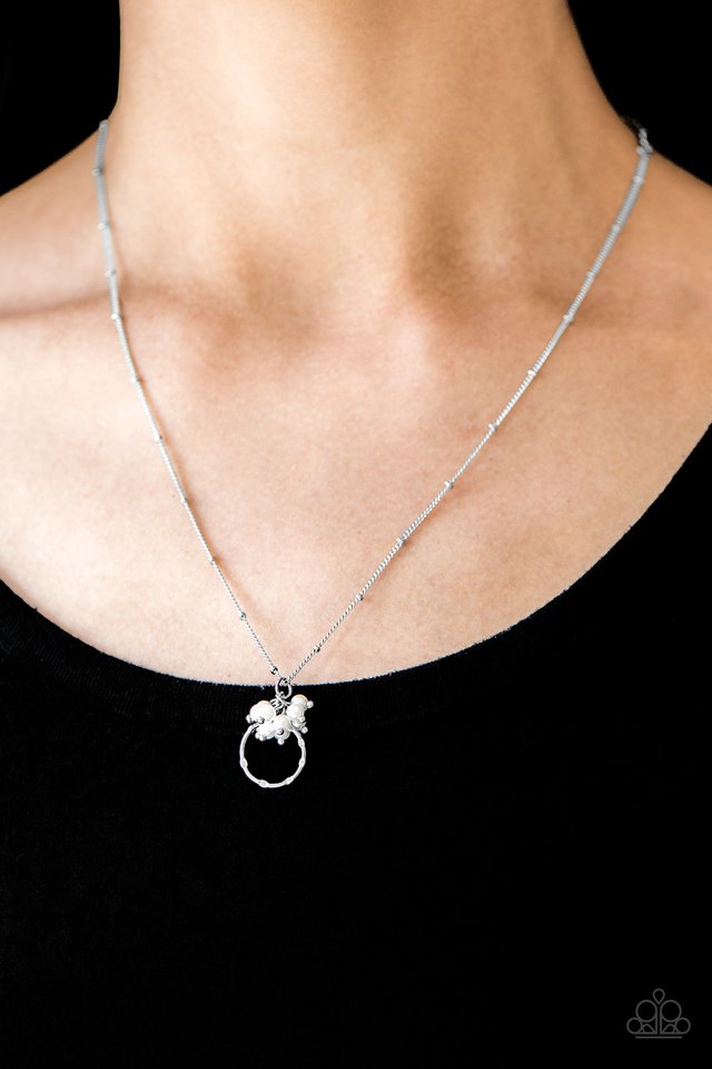 Paparazzi ♥ Chic On Fleek - White ♥ Necklace
