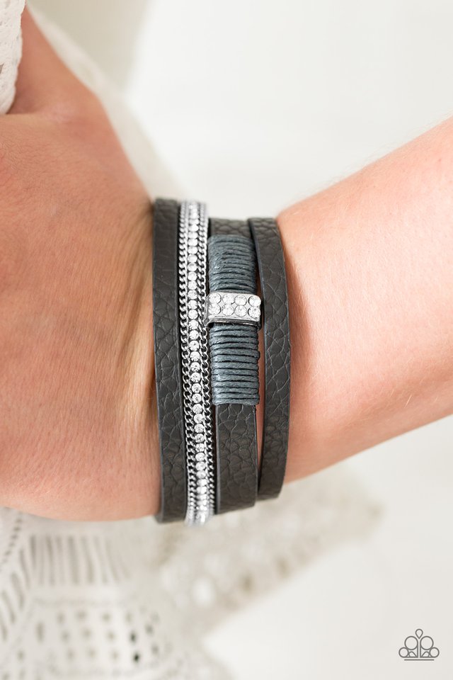 Paparazzi ♥ Glamor-azzi - Silver ♥ Bracelet