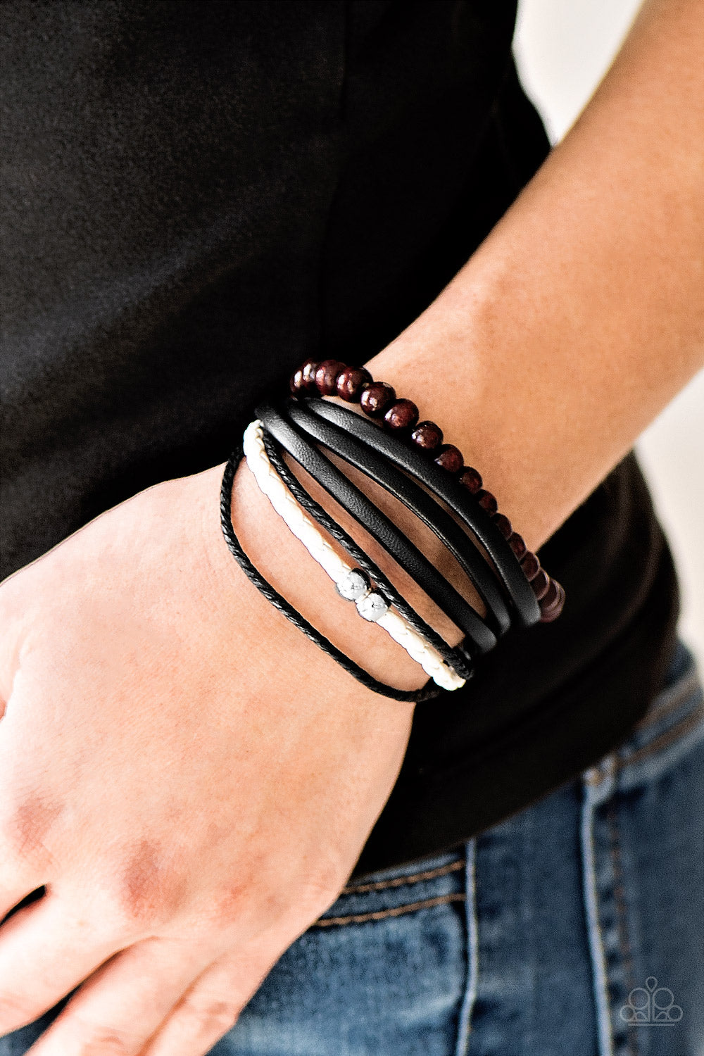 Paparazzi ♥ Life Is Wild - Black ♥  Bracelet