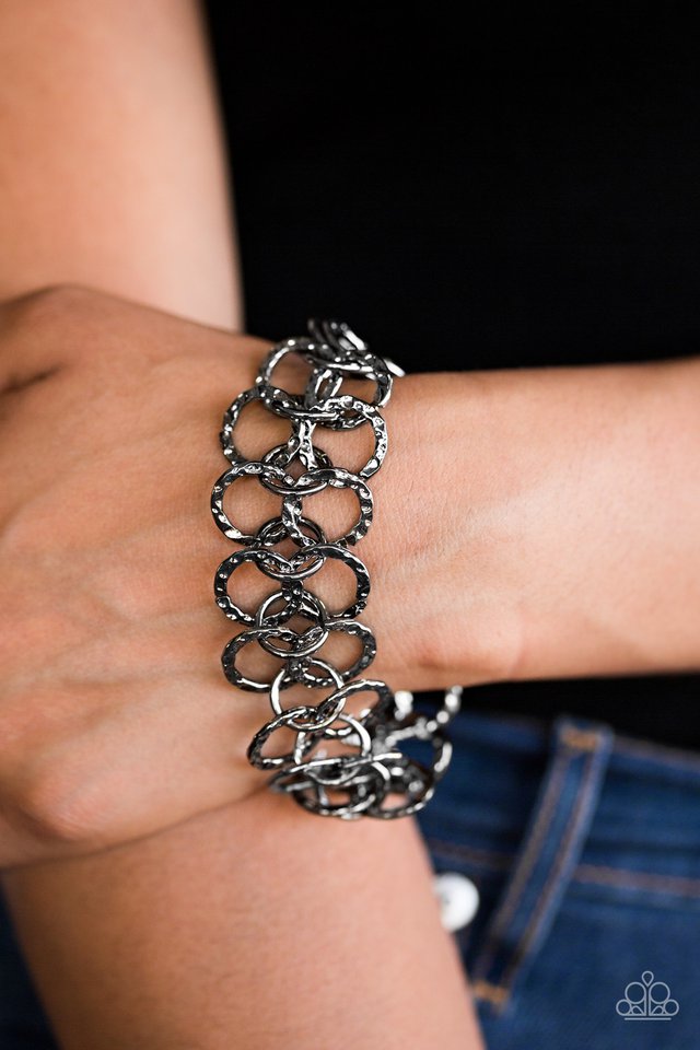 Paparazzi ♥ Texas BOLD Em - Black ♥ Bracelet