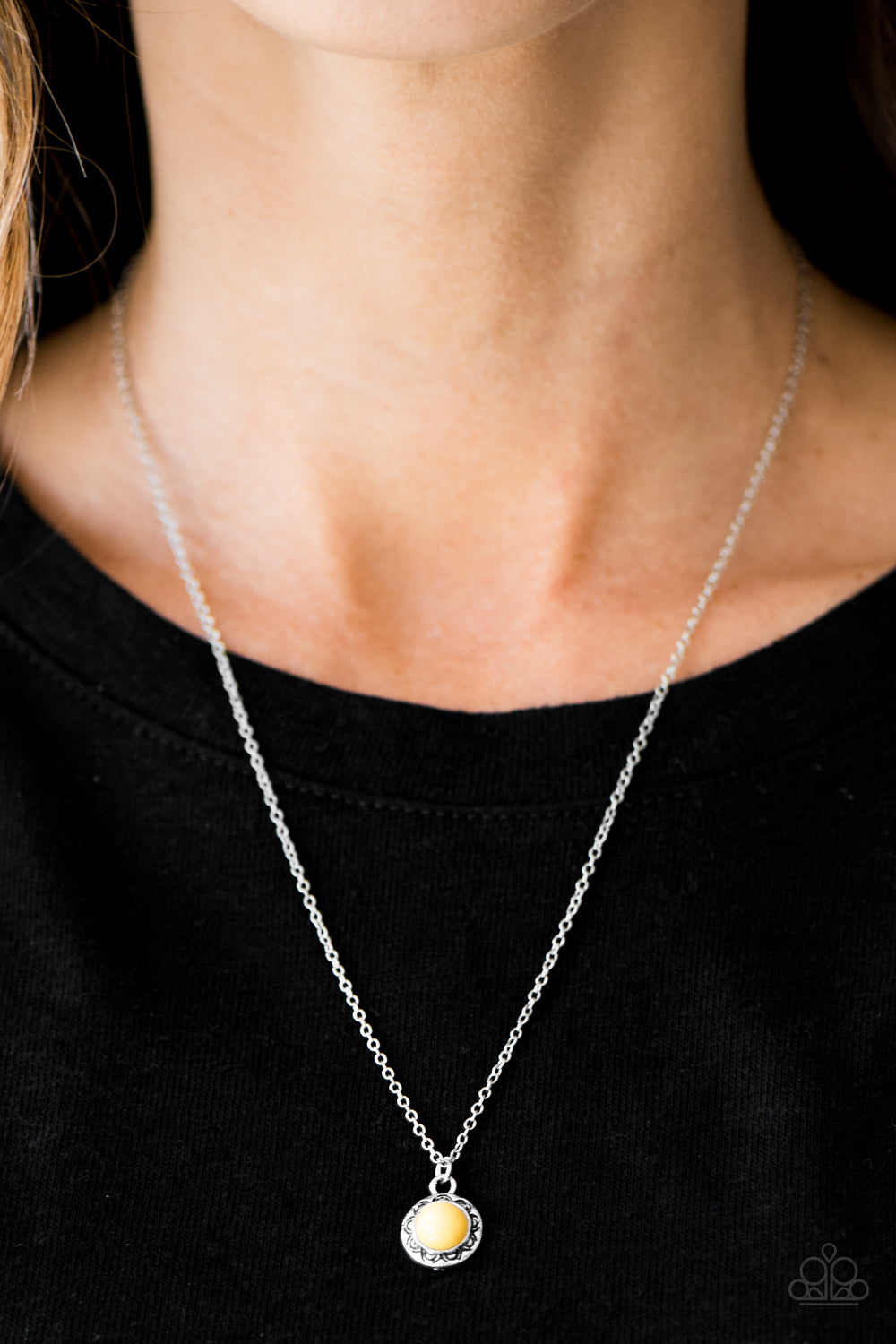 Paparazzi ♥ Wildflower Waltz - Yellow ♥  Necklace