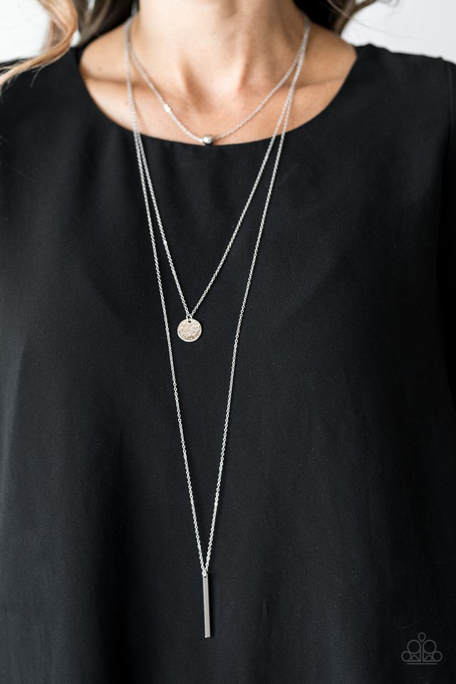 Paparazzi ♥ Metal Muse - Silver ♥ Necklace