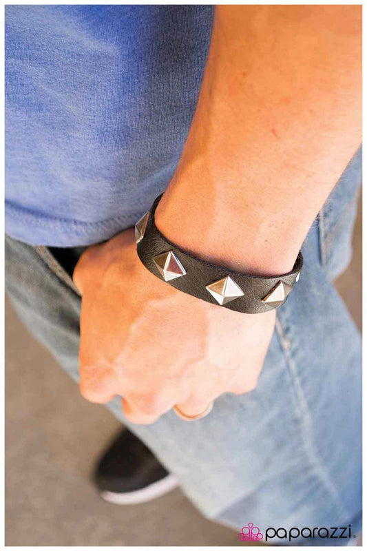 hey,-stud-p9ur-bksv-001xx