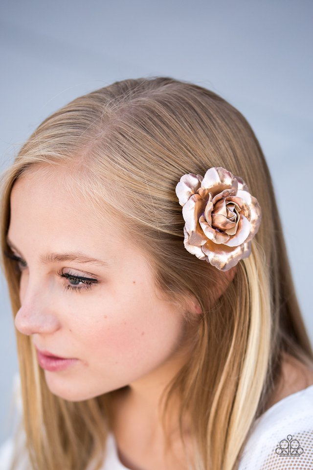 Paparazzi ♥ PETAL To The Metal - Rose Gold ♥ Hair Clip