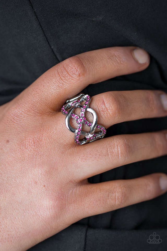 Paparazzi ♥ Lay On The Shimmer - Pink ♥ Ring