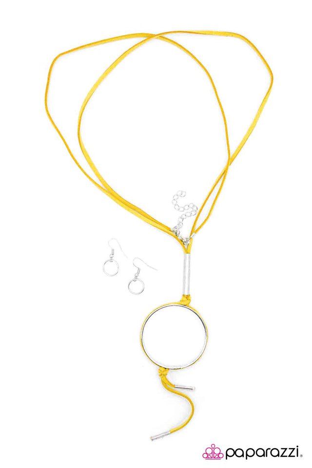 Paparazzi ♥ Jumping Through Hoops - Misted Yellow ♥ Necklace