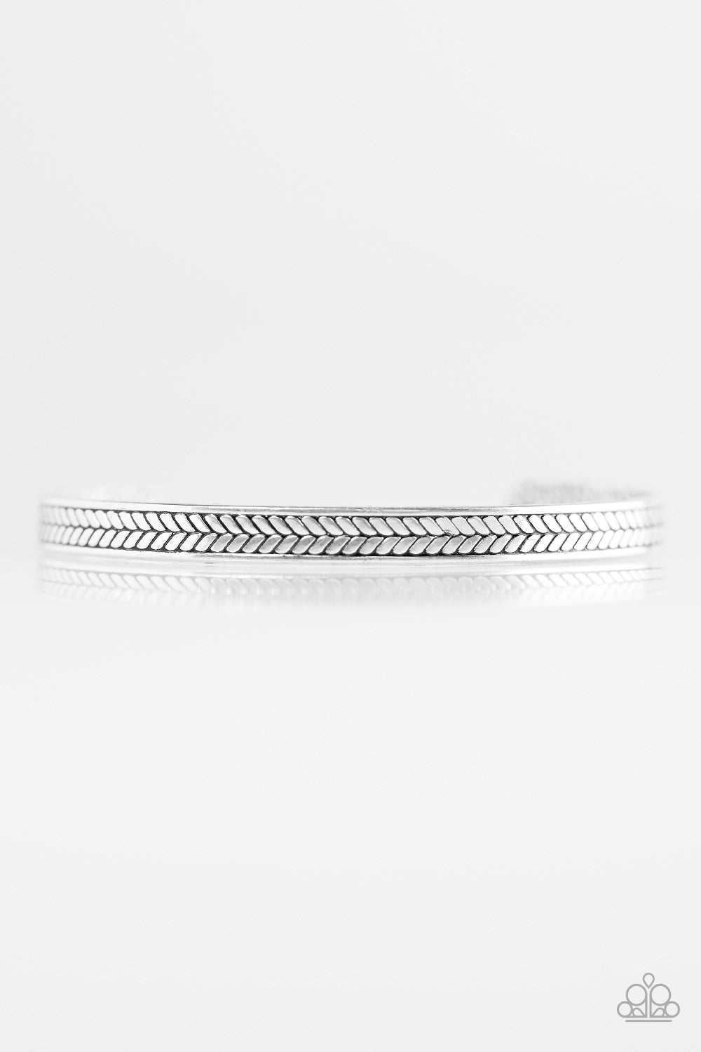 wild-with-wonder-silver-p9tr-svxx-057xx