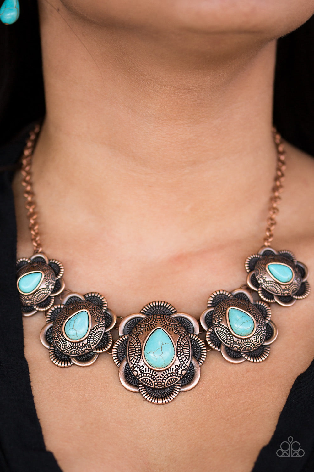 Paparazzi ♥ Too Many Chiefs - Copper ♥  Necklace