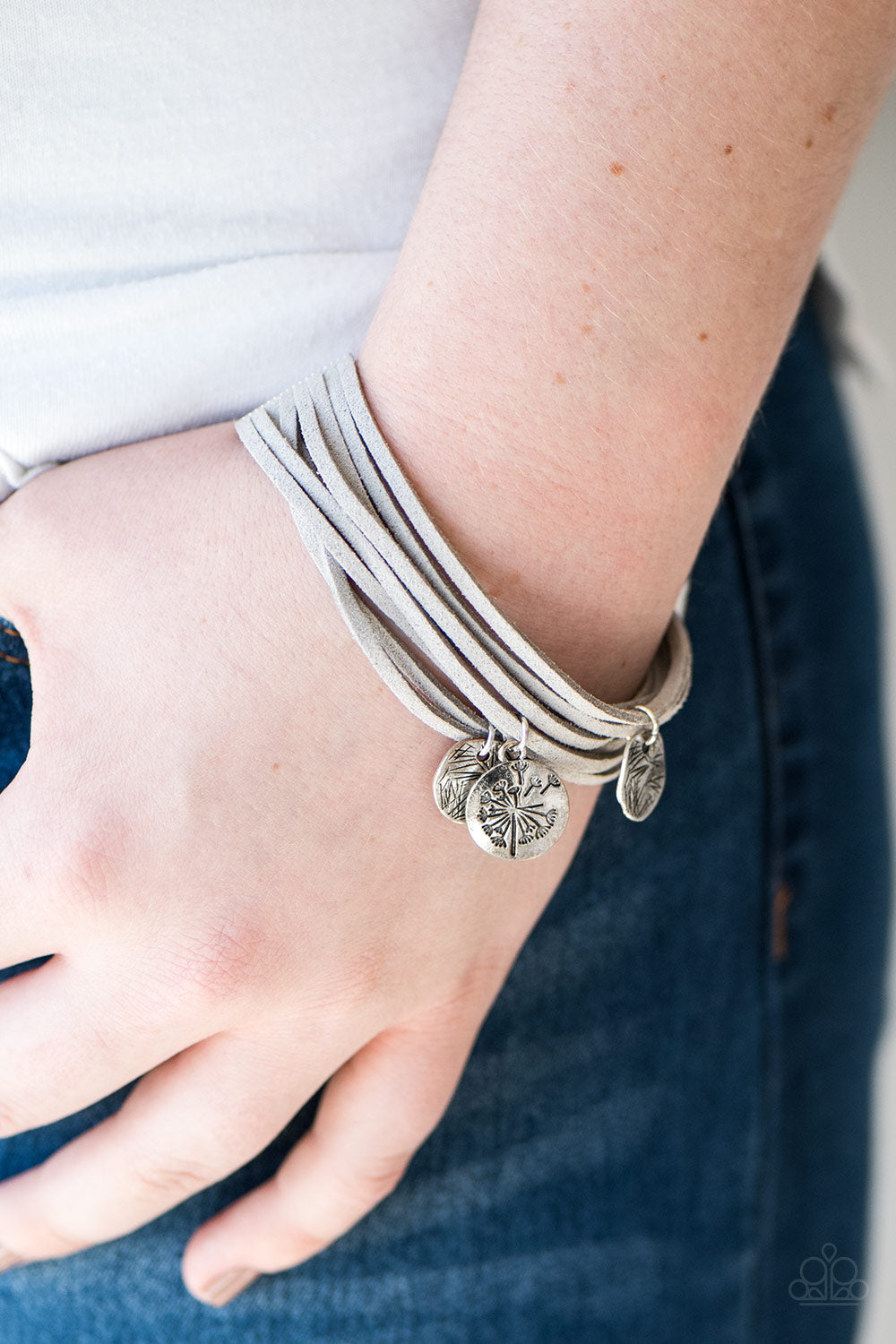 Paparazzi ♥ Dandelion Dreams - Silver ♥  Bracelet