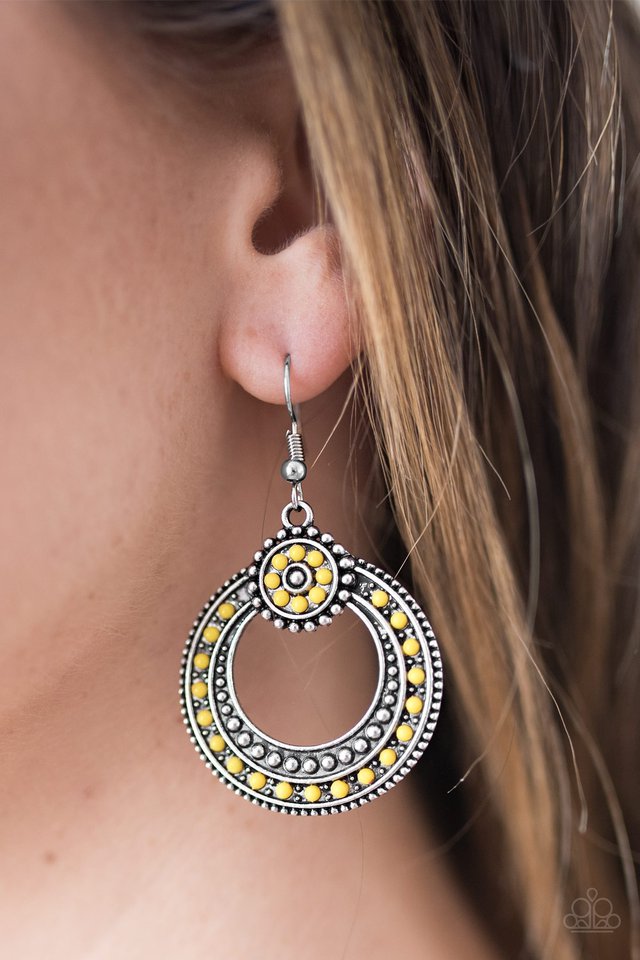 Paparazzi ♥ Colorful Coasts - Yellow ♥ Earrings