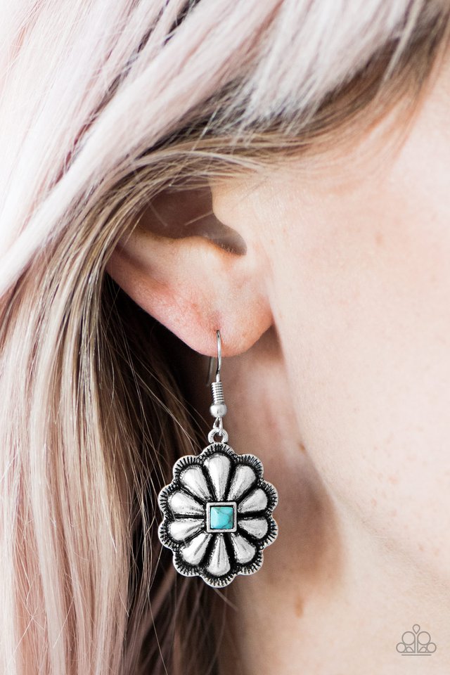 Paparazzi ♥ Canyon Daisy - Blue ♥ Earrings
